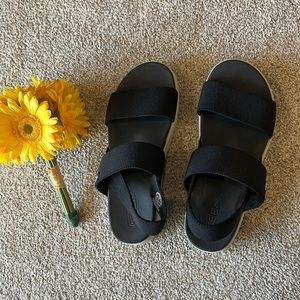 Keen black strap sandals